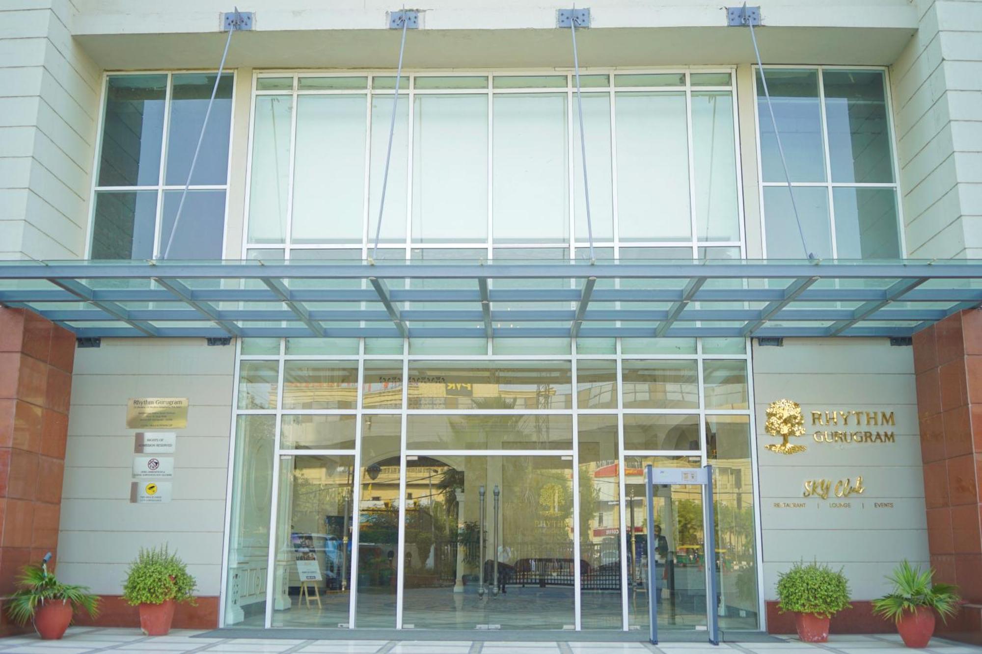 Rhythm Gurugram Hotel & Suites, Sohna Road グルガウン エクステリア 写真